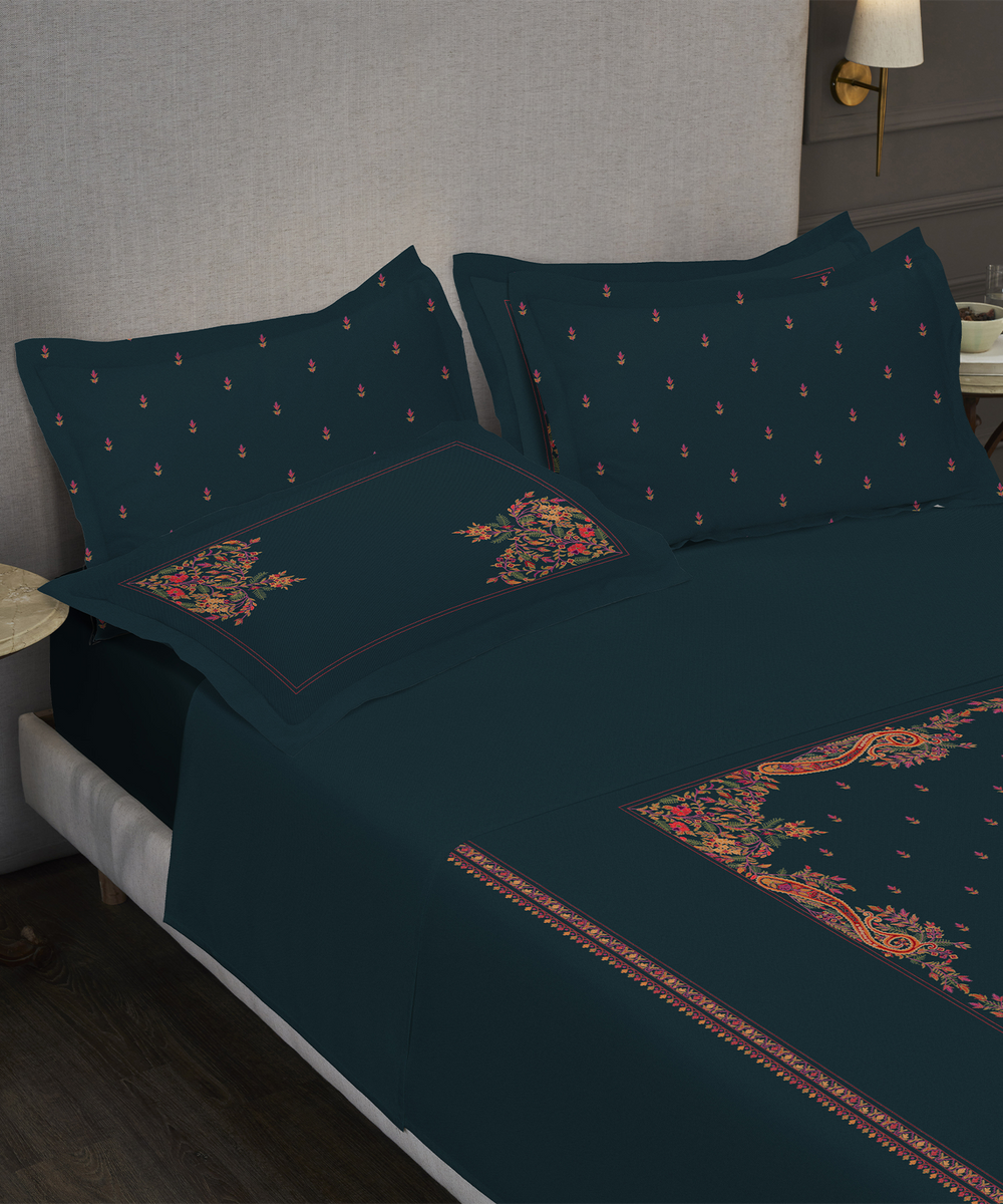 Moonlight Bloom Bedsheet Set, image 3 of 4
