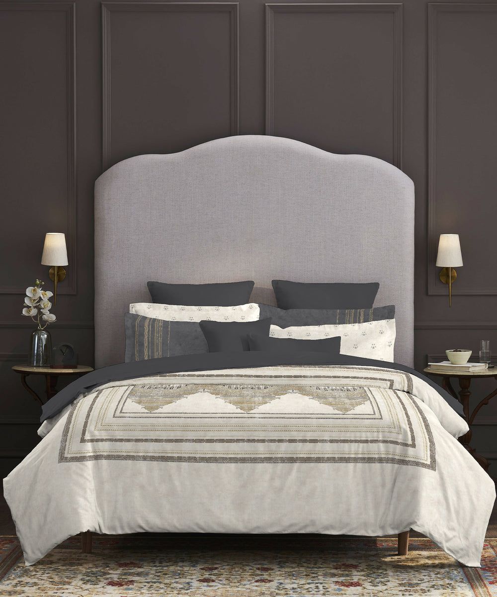Whispering Vines Bedsheet Set